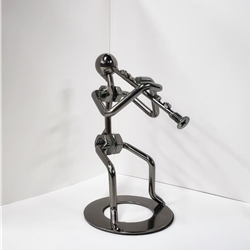 Nuts & Bolts Clarinet Player